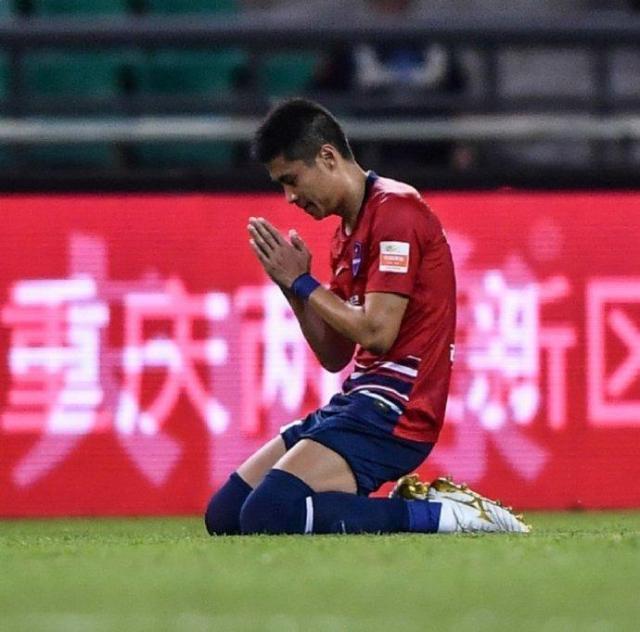 德州扑克规则-【中超】让二追三上演惊天逆转 重庆3比2胜9人河南